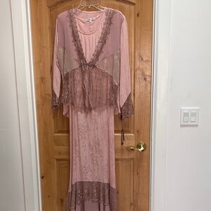Elegant Pink Lace Maxi Dress